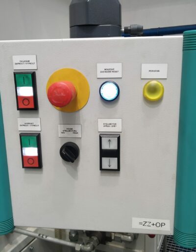 Montáž bezpečnostních prvků do strojů a výrobních linek